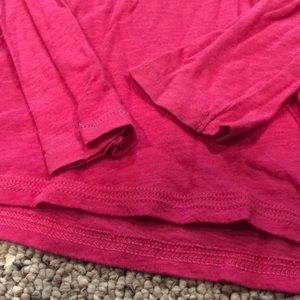American Eagle Outfitters Shirts & Tops - Girls A.E long sleeve American Eagle Outfitters Shirts & Tops - Girls A.E long sleeve